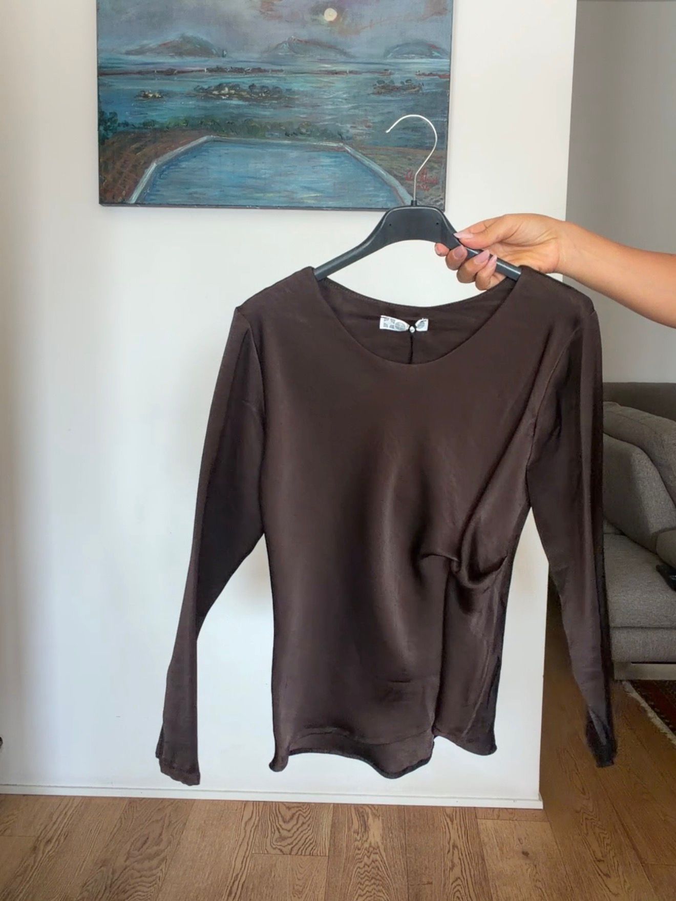 [NenaShop] MARTE Maglia in Satin con Dettaglio Arricciato Manica Lunga a Girocollo Taglia Unica
