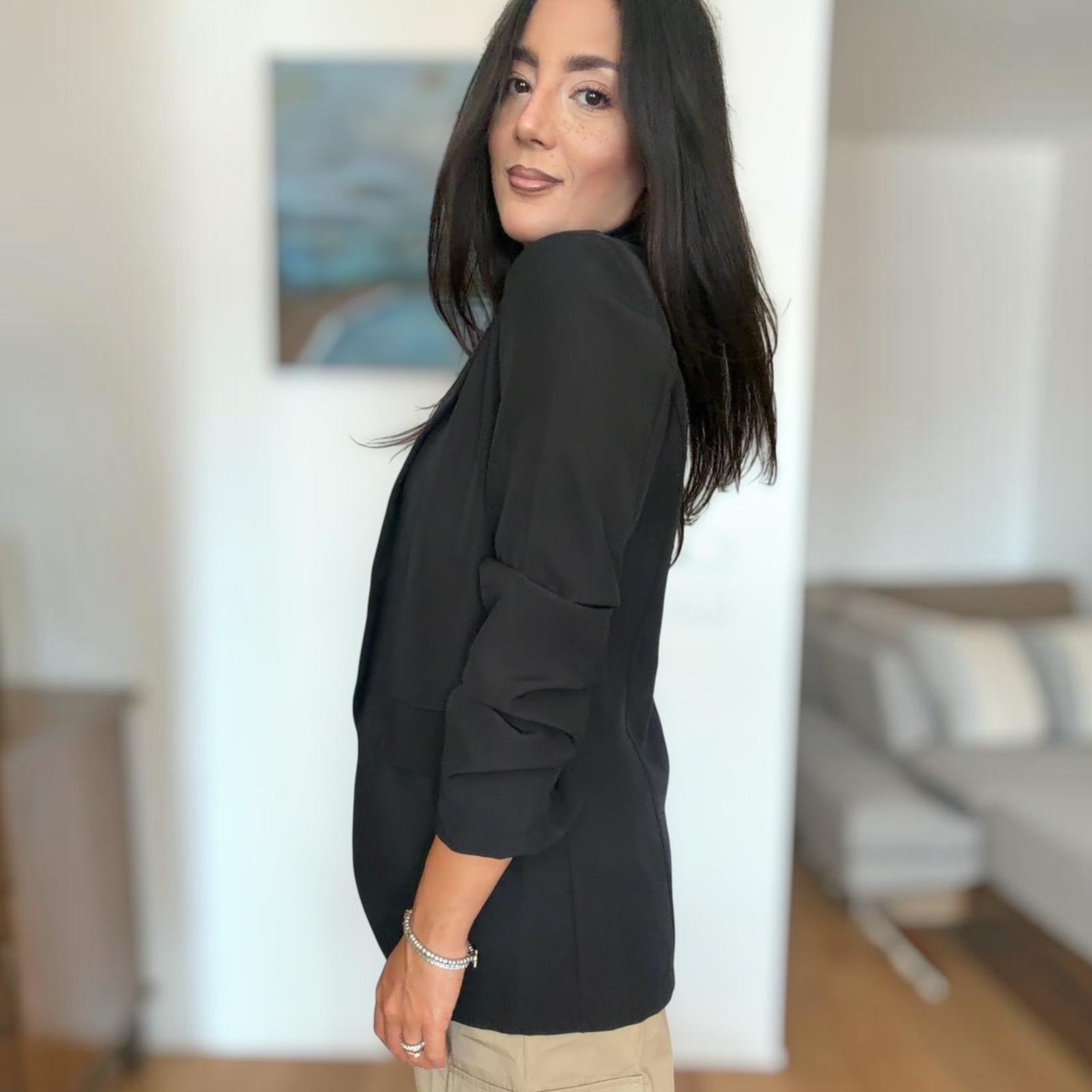 [NenaShop] SAMMY Giacca con Manica a Tre Quarti e Drappeggio e con Patte Laterali