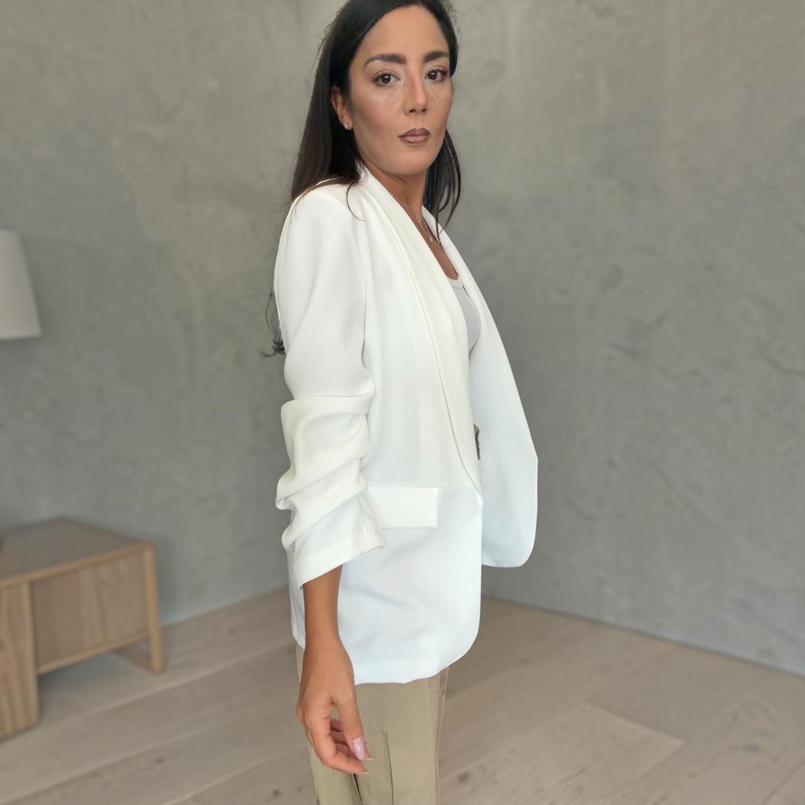 [NenaShop] SAMMY Giacca con Manica a Tre Quarti e Drappeggio e con Patte Laterali