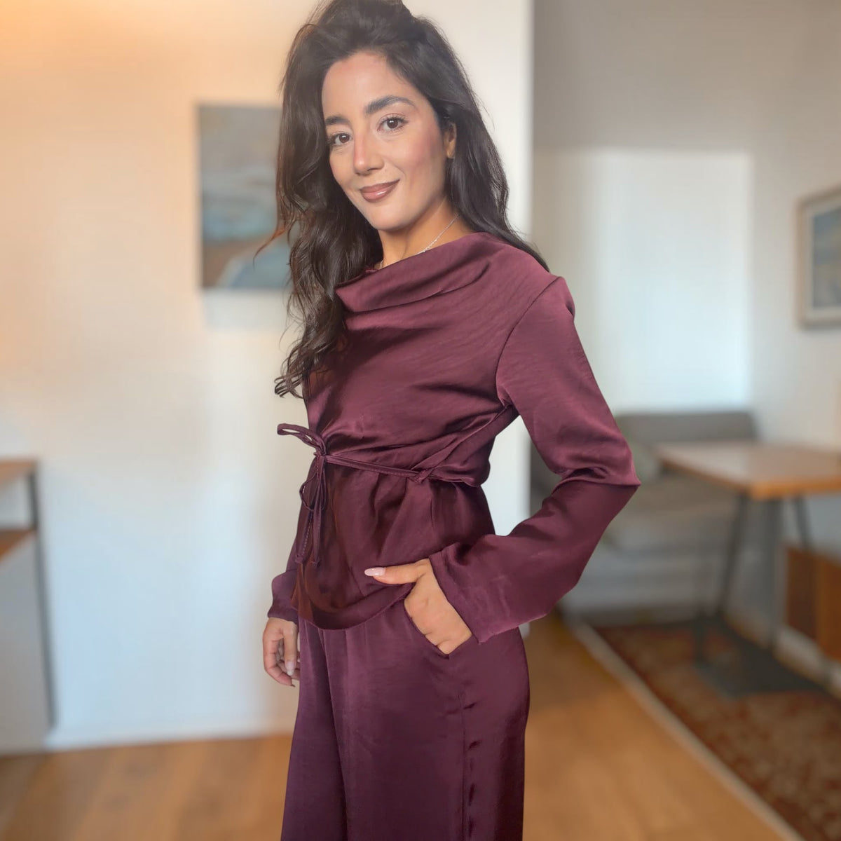 [NenaShop] SANDRA Set - Completo Due Pezzi in Satin Camicetta e Pantalone con elastico in vita